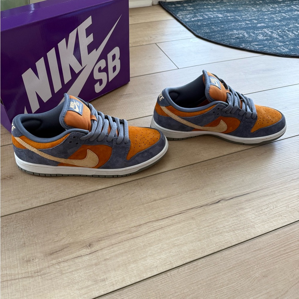 Nike Men's Low-Top Sneakers in Navy, Orange, and Cream - Picture 4 of 9